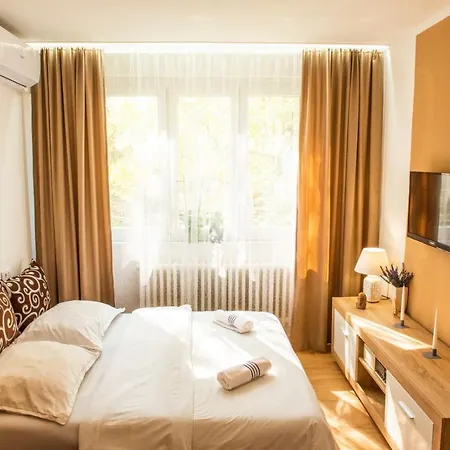 Apartman Luni Apartamento